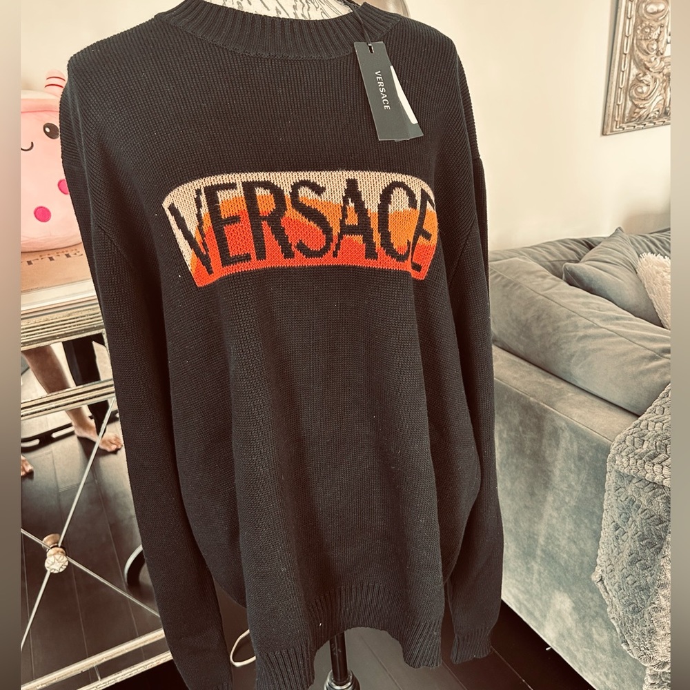 Versace Men’s logo sweater, NWT